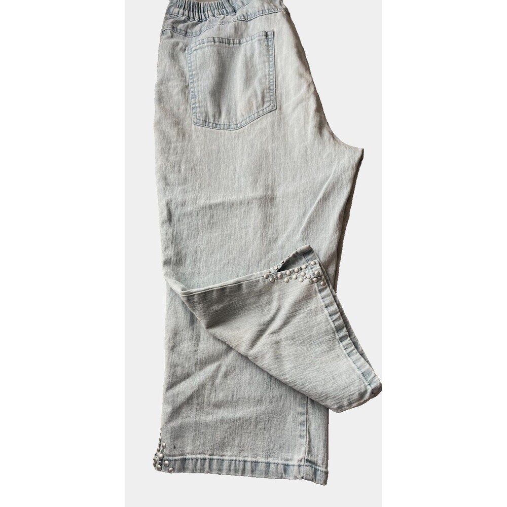 Ruby Rd Light Wash Ladies Capri's with leg embellishments & slits Size 10 - Picture 4 of 9